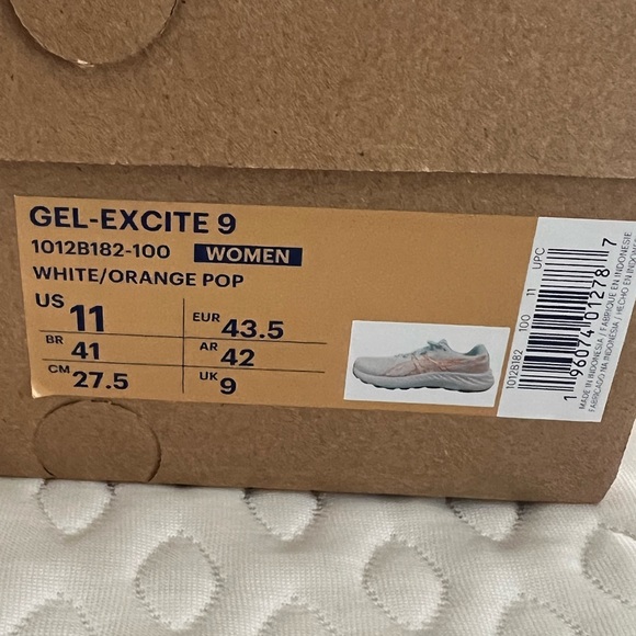 Like new ASICS Gel-Excite 9 Women’s Sneakers Size 11 - Picture 7 of 10